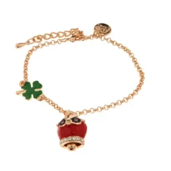 BYSIMON - Bracciale in Metallo con quadrifoglio e campanella a gufo con smalto rosso e cristalli bianchi