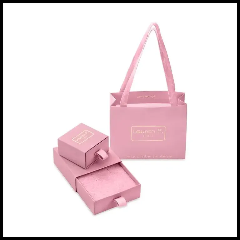 Lauren P. - Bracciale con moschettone a cuore