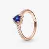 PANDORA - Anello con cuore in rilievo blu scintillante