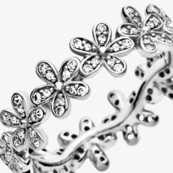 Pandora Anello margherita